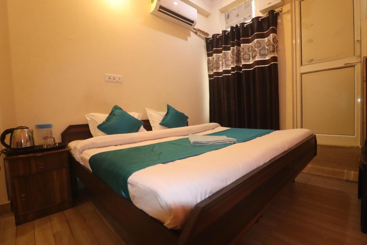 Triple One Hotel Tapovan Rishikesh,Near Laxman Jhula Екстер'єр фото