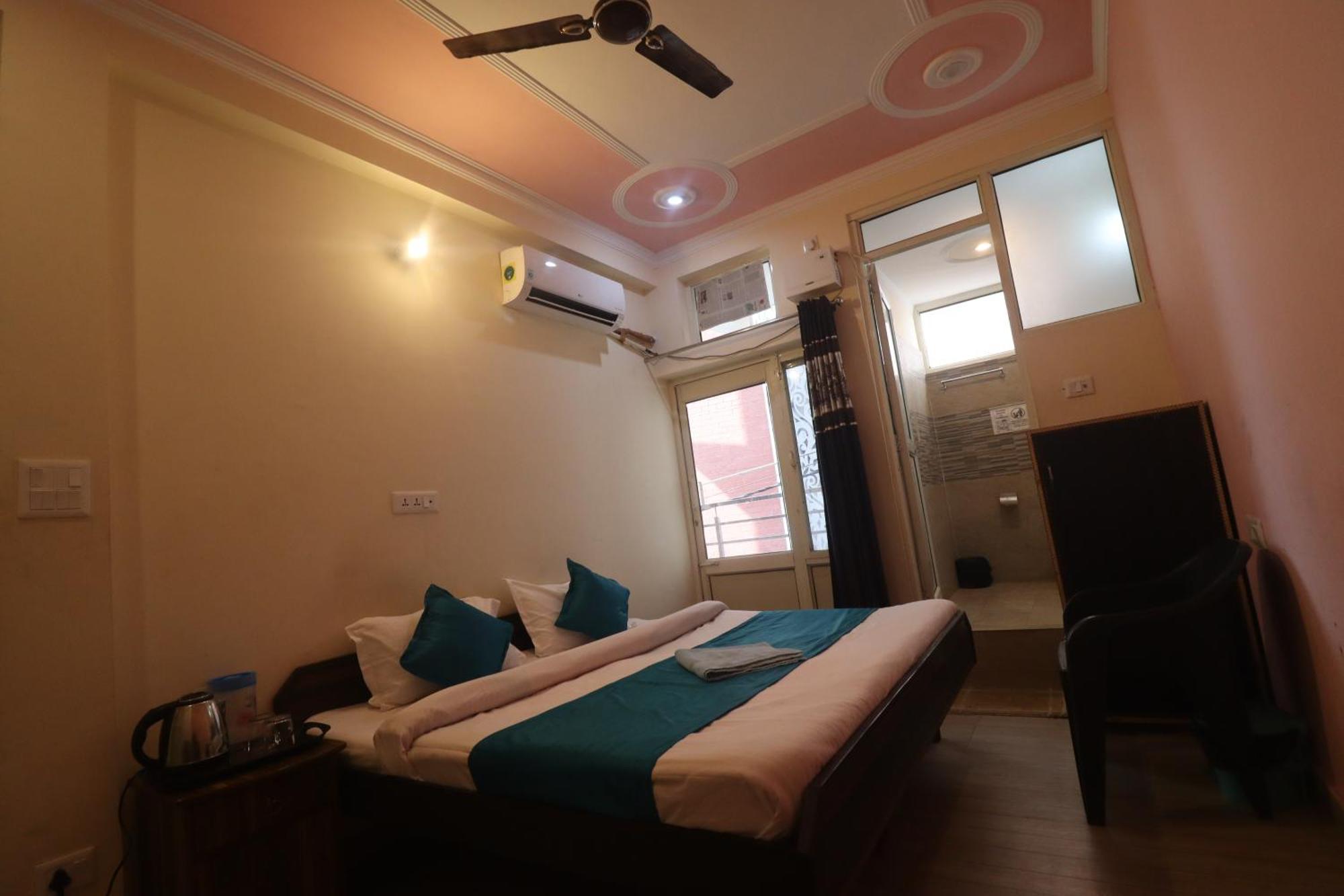 Triple One Hotel Tapovan Rishikesh,Near Laxman Jhula Екстер'єр фото