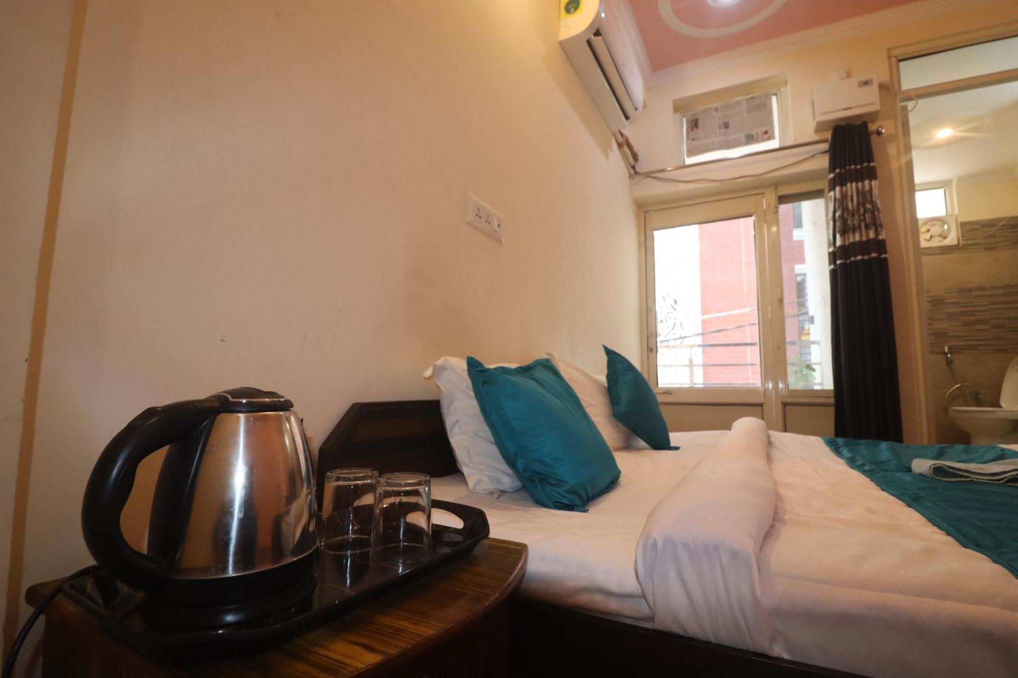 Triple One Hotel Tapovan Rishikesh,Near Laxman Jhula Екстер'єр фото