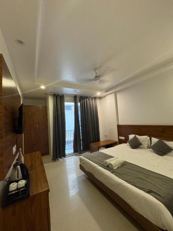 Triple One Hotel Tapovan Rishikesh,Near Laxman Jhula Екстер'єр фото
